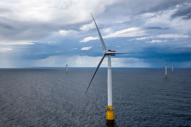 La energía eólica offshore se impone, alejándose cada vez más de la costa